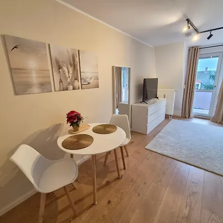 Charmantes Mit Kueche Und Balkon Radebeul