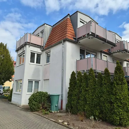 Apartment Charmantes Mit Kueche Und Balkon *