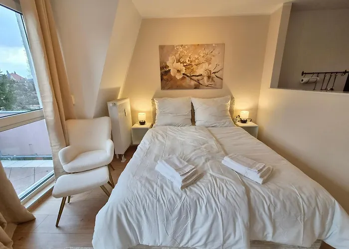 Charmantes Mit Kueche Und Balkon Radebeul