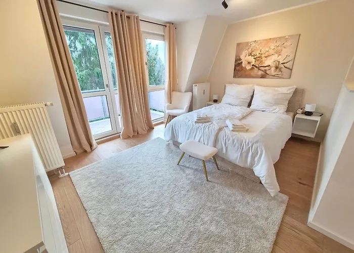 Charmantes Mit Kueche Und Balkon Apartment Radebeul